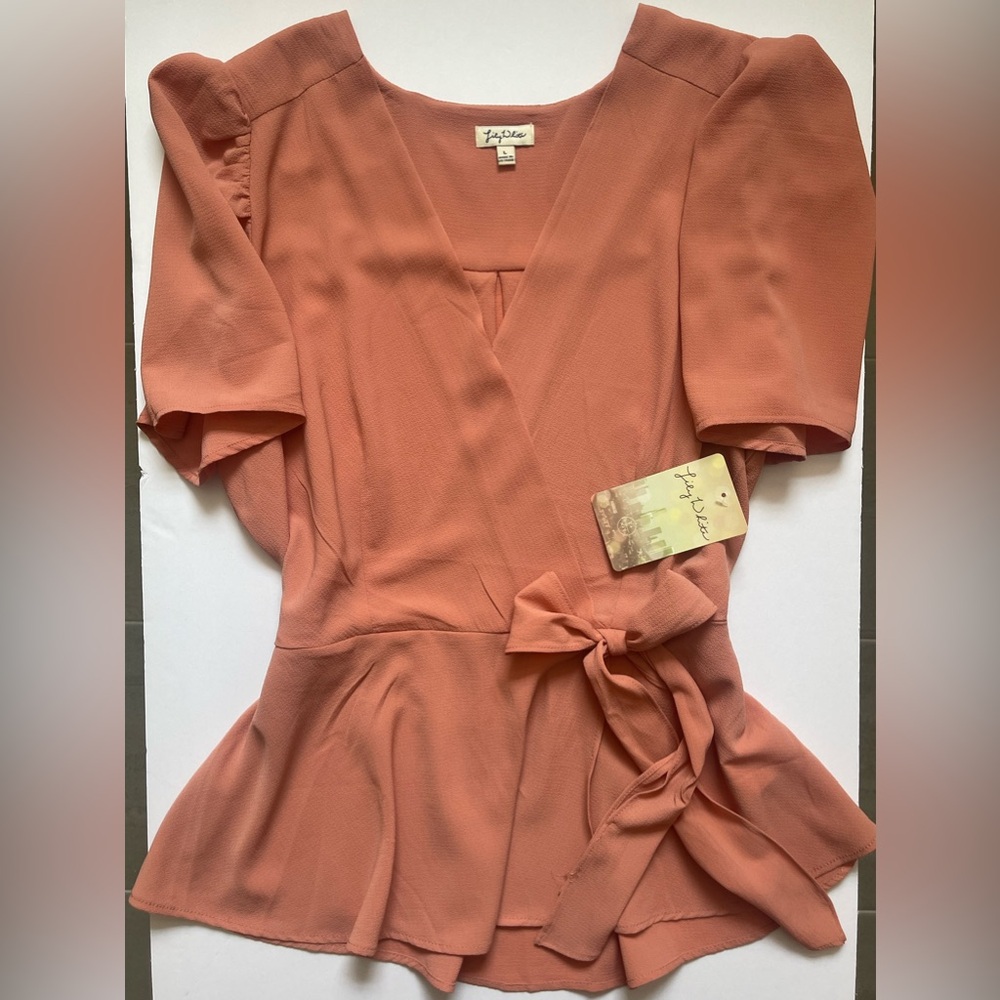 Lily White Blouse, color Peach, Size Large